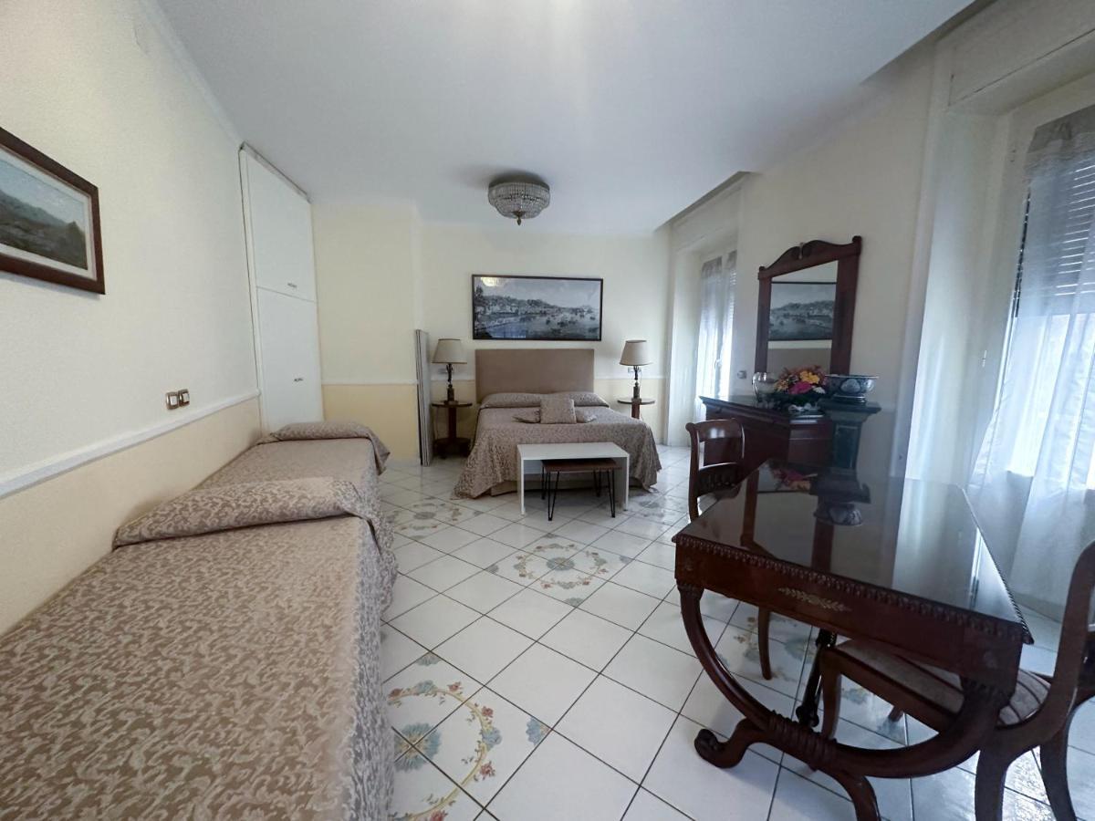 Pagina Storica Di Napoli Appartement Buitenkant foto